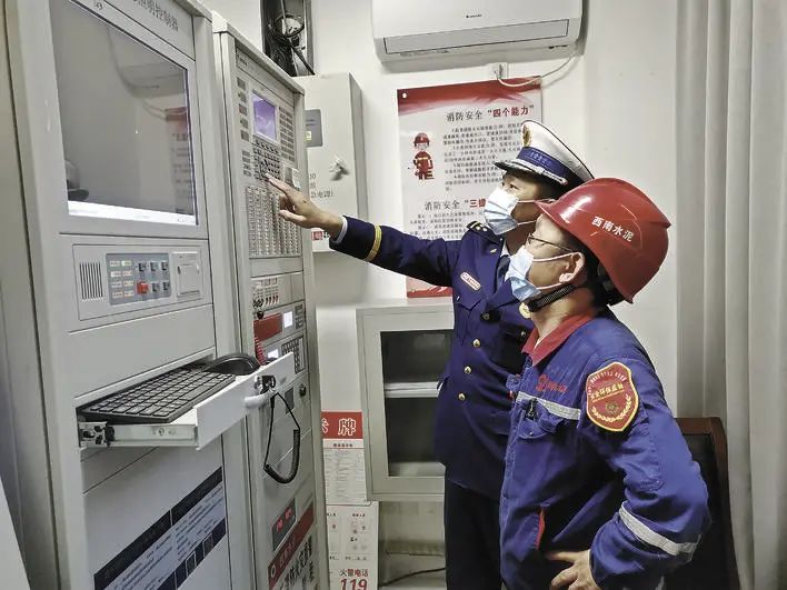 多地开展消防安全专项整治 筑牢冬春安全防线(图2) 微信图片_20221216145820.jpg