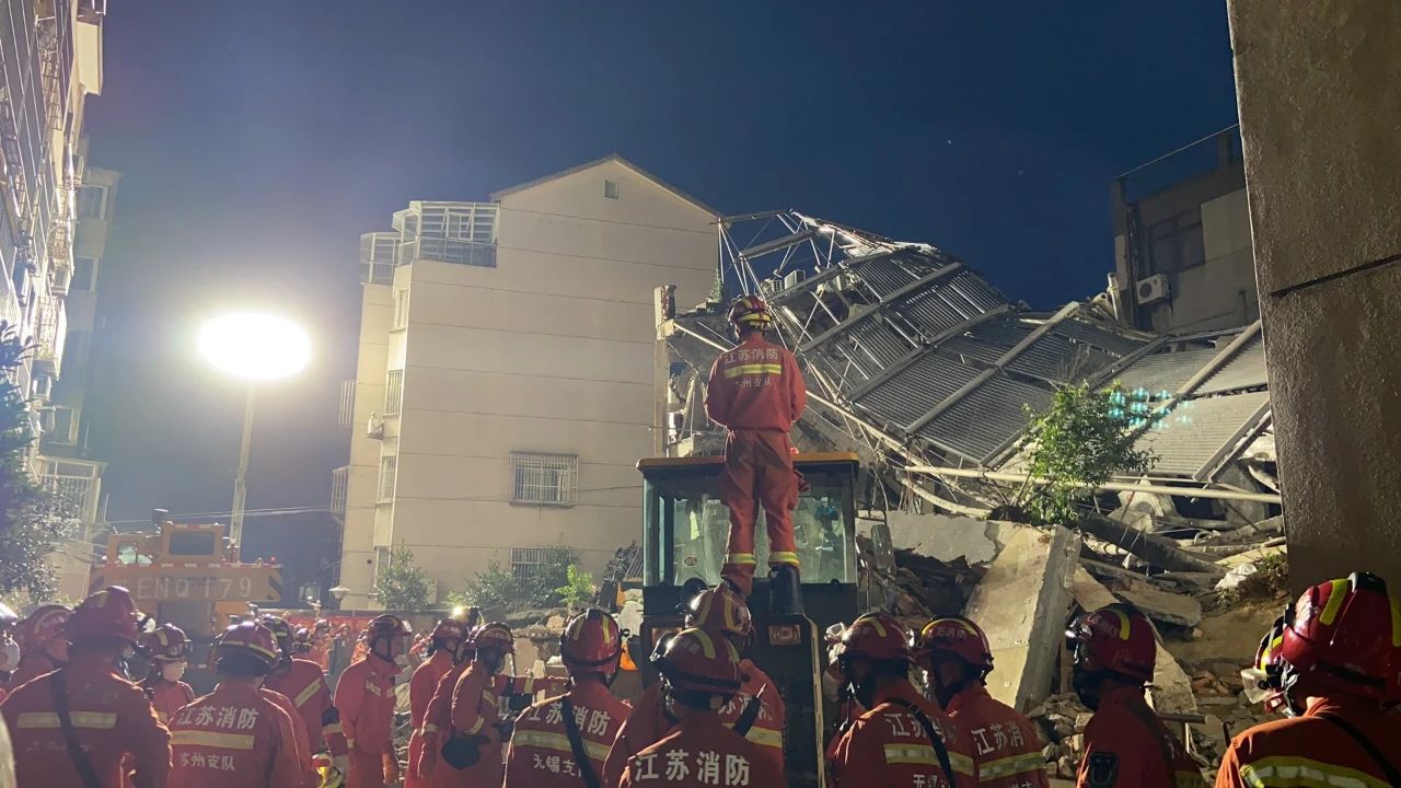 痛心！8人遇难 9人失联！苏州一酒店坍塌事故最新通报 ​(图1)